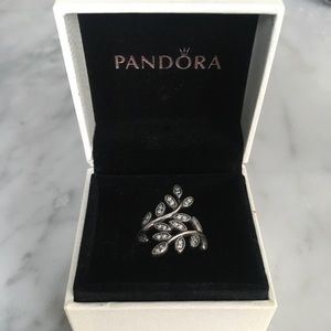 Pandora olive leaf ring
